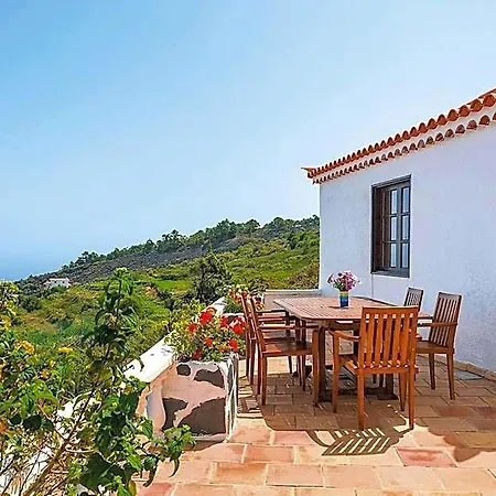 La Hoya, El Tanque Hotel