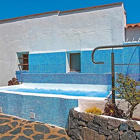La Hoya, El Tanque Hotel 3*